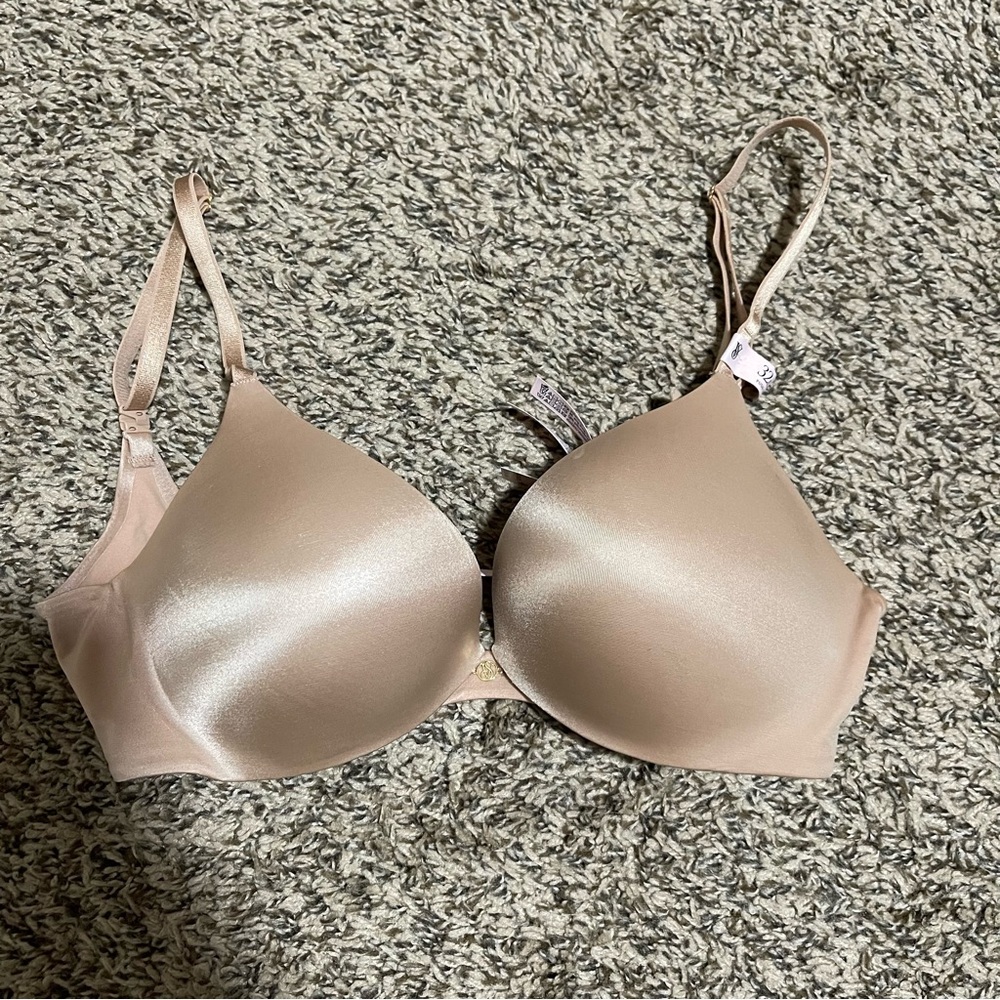 Victoria’s secret So Obsessed Smooth Push-Up Bra 32D Praline Beige color NWT
